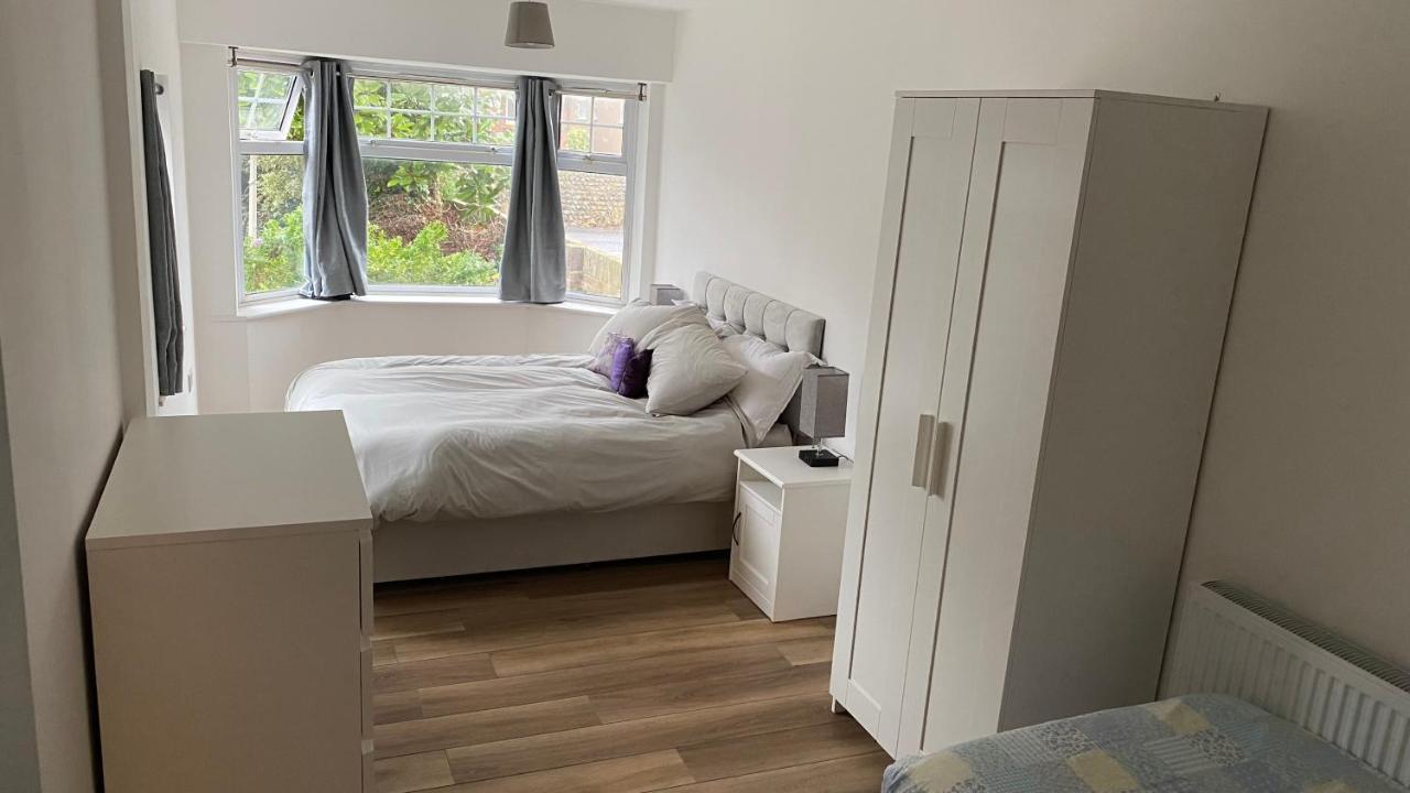 Adorable One-Bedroom Flat With Patio Garden. Southwick (West Sussex) Exterior foto