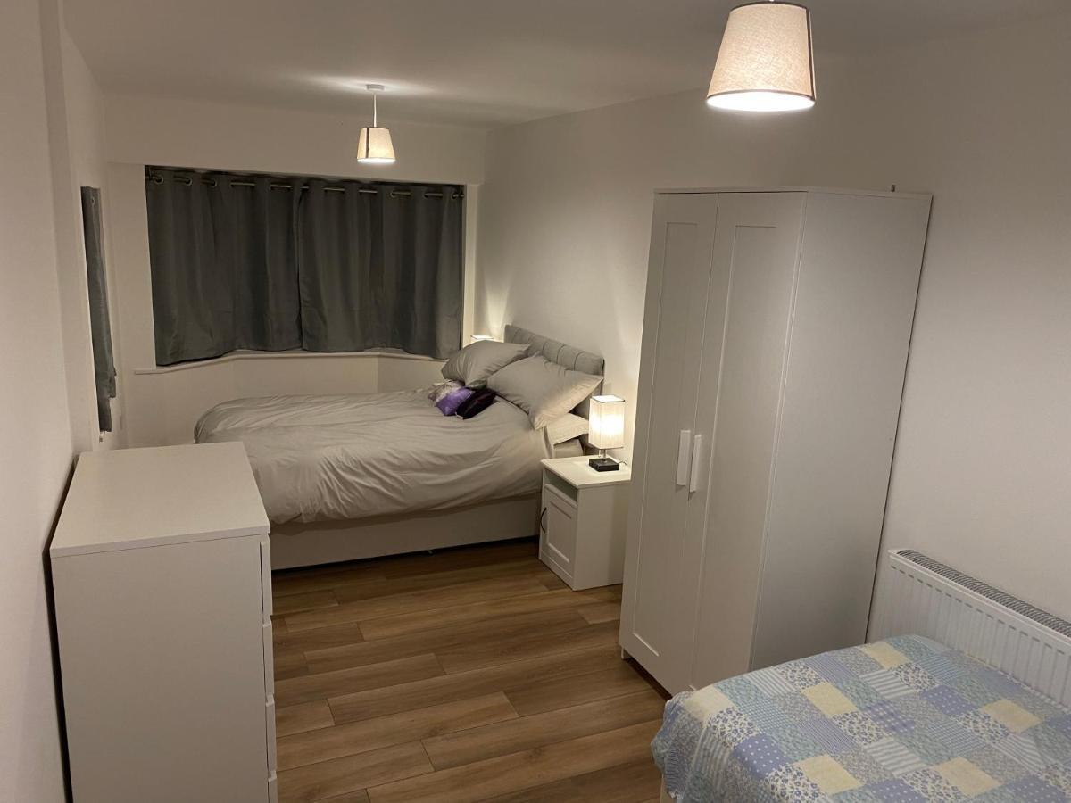 Adorable One-Bedroom Flat With Patio Garden. Southwick (West Sussex) Exterior foto