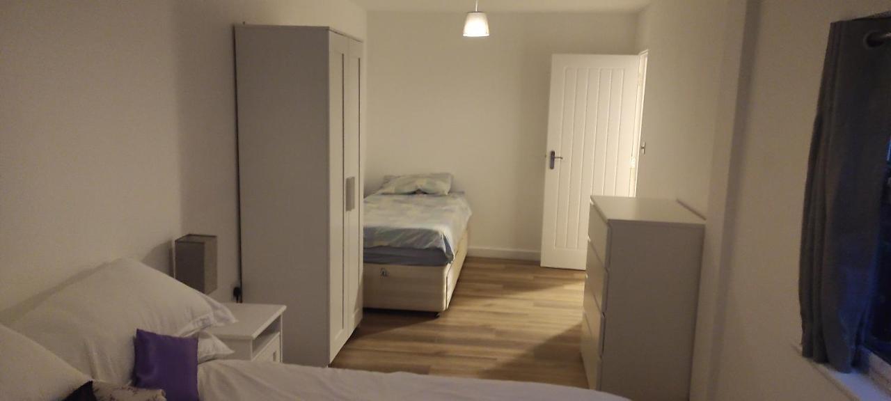 Adorable One-Bedroom Flat With Patio Garden. Southwick (West Sussex) Exterior foto